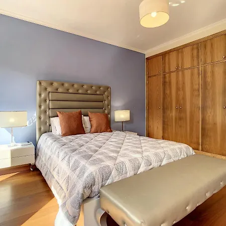 Mountain View By Atlantic *