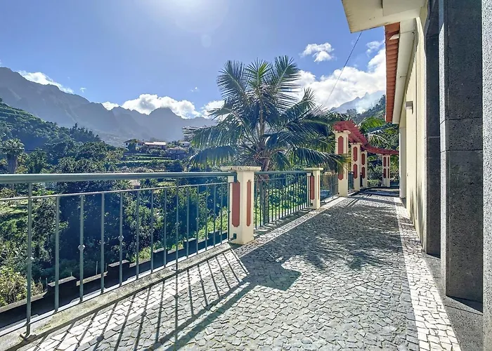 Mountain View By Atlantic *